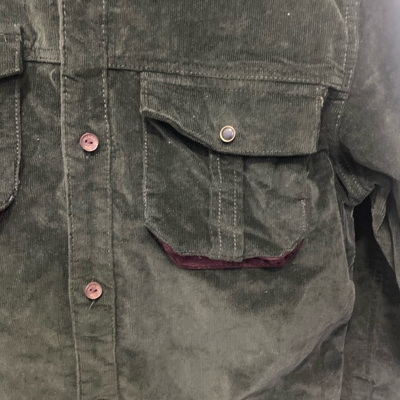 Jack South Men Corduroy Buttoned Down Shirt - Picture 3 of 8